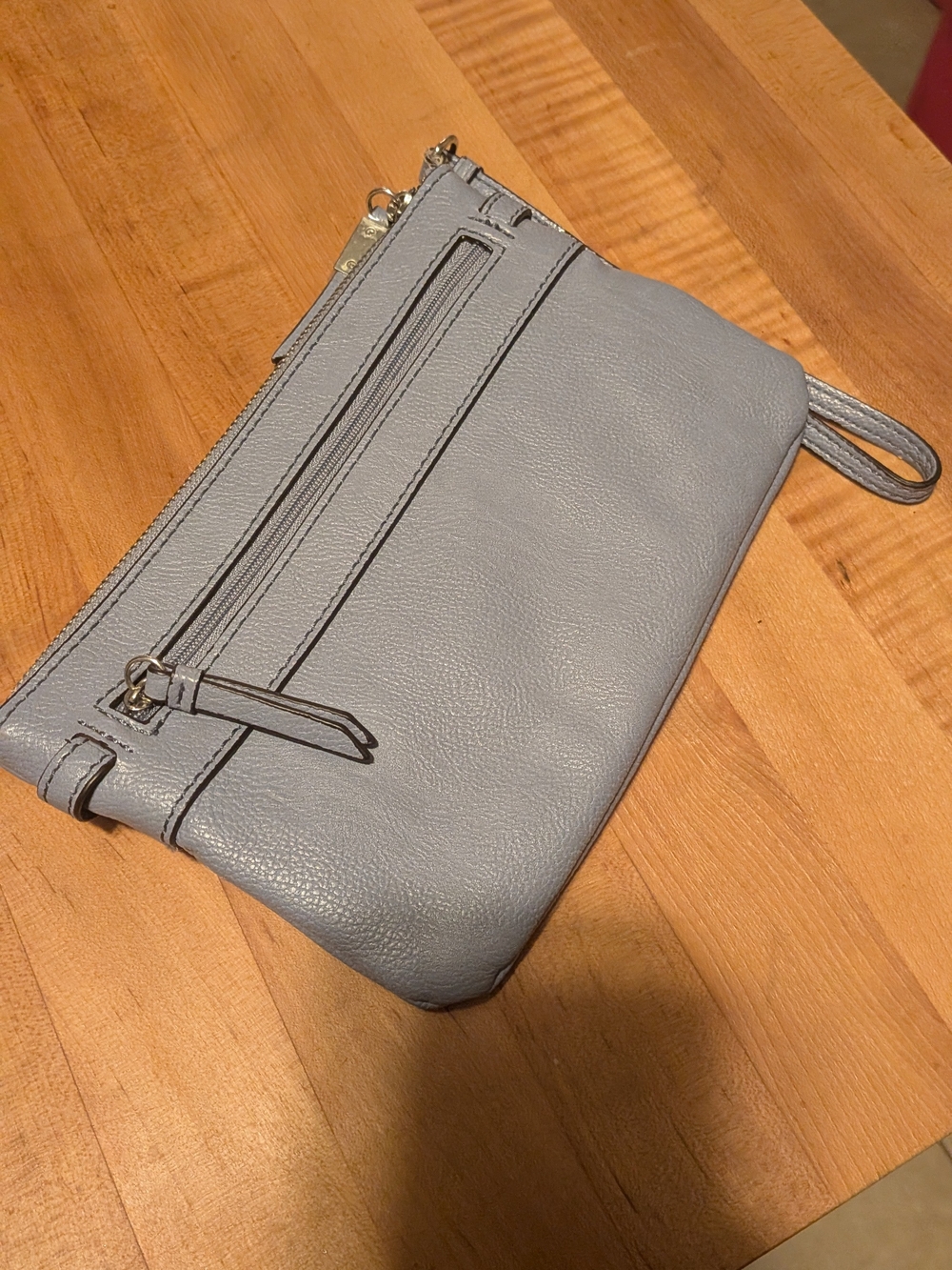 Simply Vera Vera Wang Baby Blue Ruched Wristlet Clutch - Picture 5 of 10